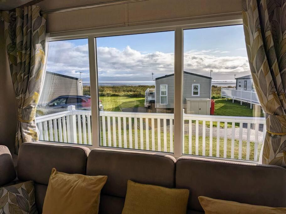 Beautiful Pet Friendly Southerness Caravan With Sea View & Decking Area Mainsriddle Dış mekan fotoğraf