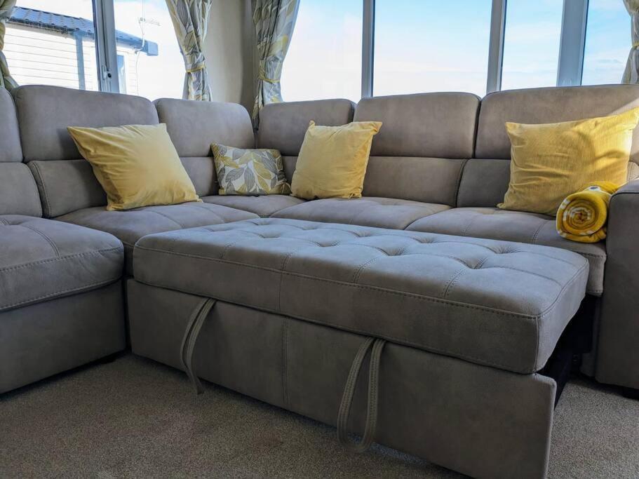 Beautiful Pet Friendly Southerness Caravan With Sea View & Decking Area Mainsriddle Dış mekan fotoğraf